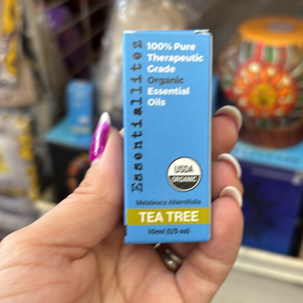 Essentiallitez Tea Tree Essential Oil